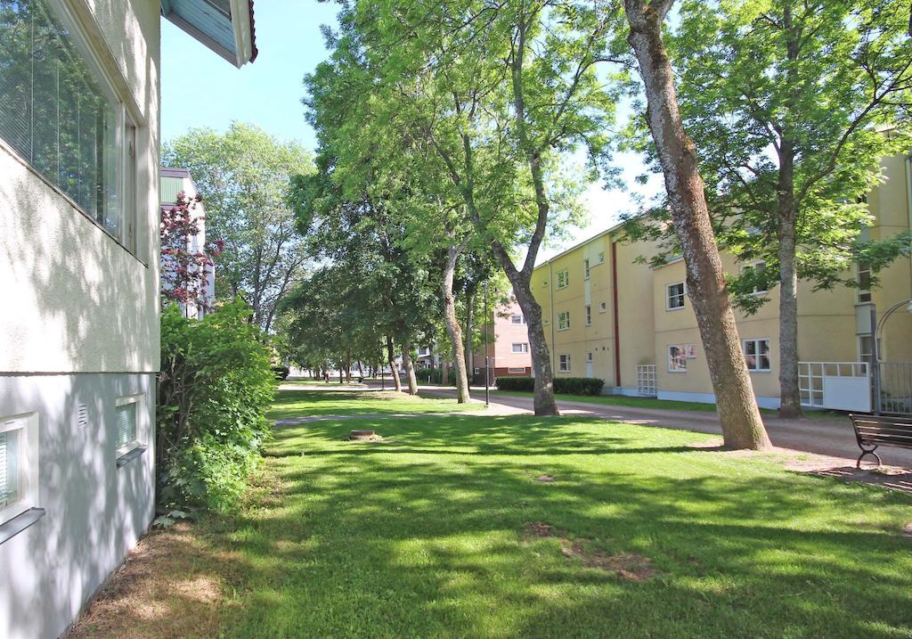 Majoitushuoneisto Tuomipuisto Lägenhet Nådendal Exteriör bild