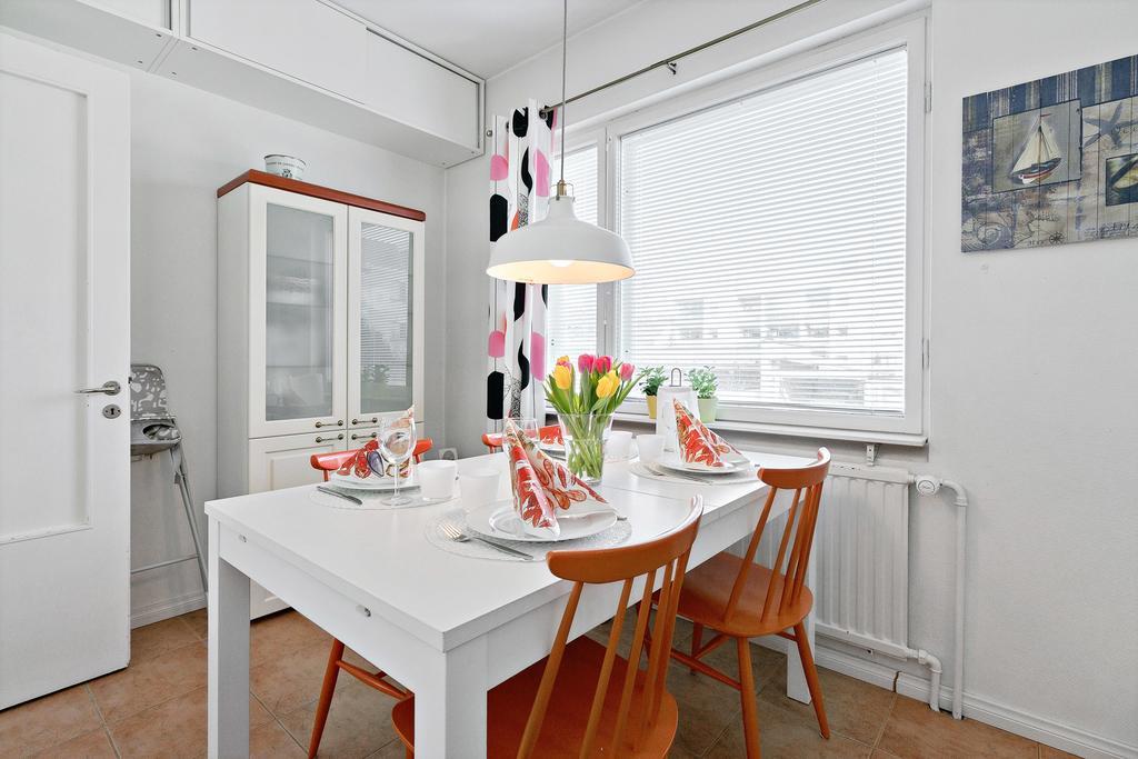 Majoitushuoneisto Tuomipuisto Lägenhet Nådendal Exteriör bild